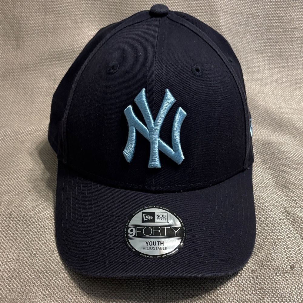 New Era New York Yankees 9Forty Youth Adjustable Cap
